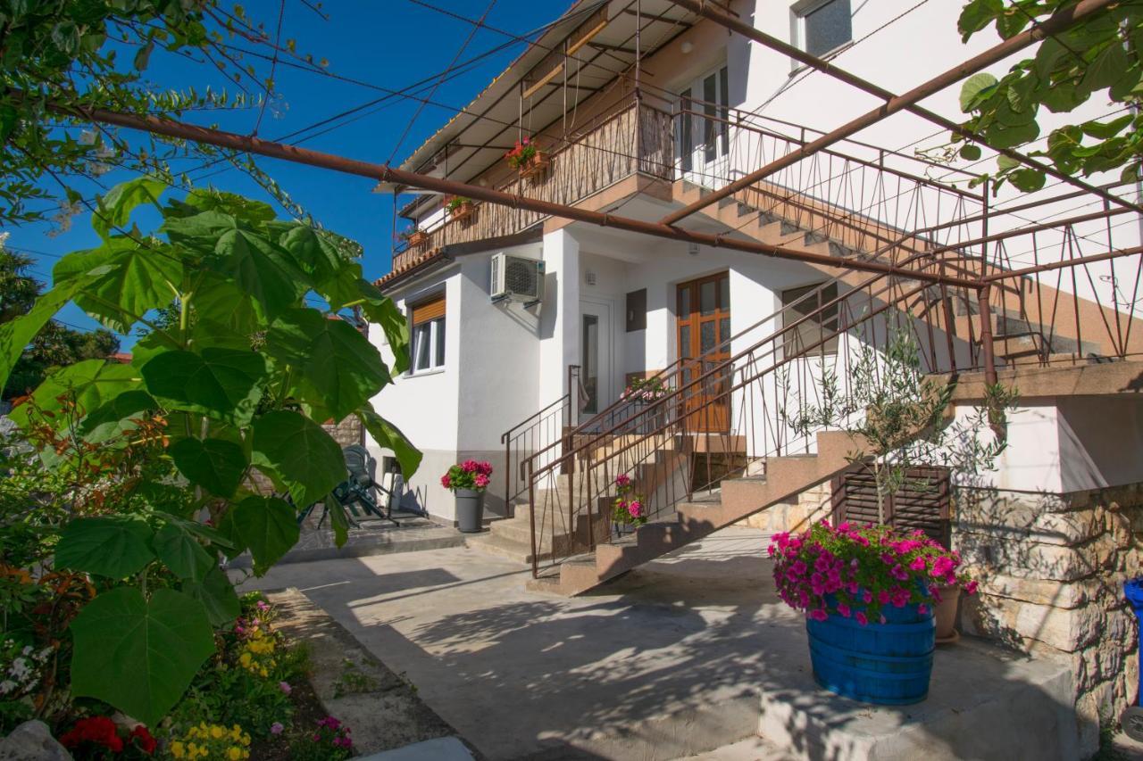 Apartman Fuma Ровінь Екстер'єр фото
