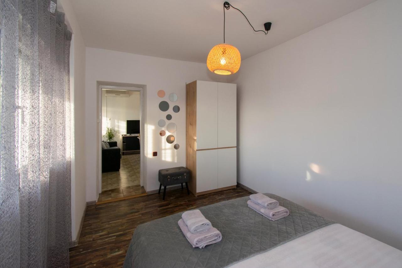 Apartman Fuma Ровінь Екстер'єр фото